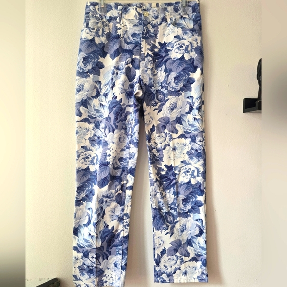 Lauren Ralph Lauren Blue and White Floral Pants - Picture 7 of 11